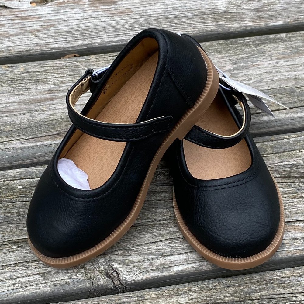 Old Navy Faux-Leather Uniform Mary-Janes for Toddler Girls